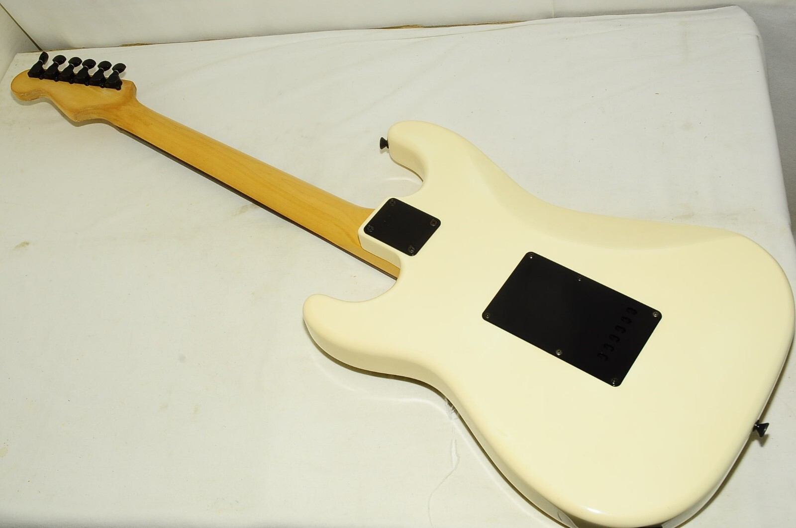 フェルナンデス アラン・ホールズワース モデル