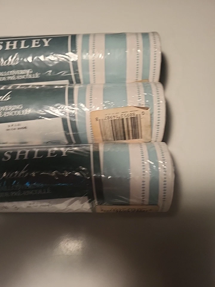 Lote de 3 rollos de revestimiento de pared de vinilo Laura Ashley azul claro verde - nuevo en paquete Foto 3 de 4