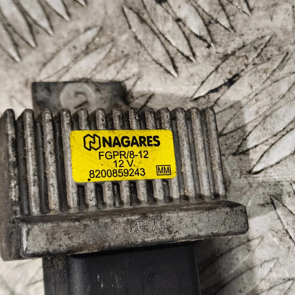 Nissan Qashqai 2011 1,5 DCI relé bujía incandescente 8200859243 #1 Foto 2 de 4