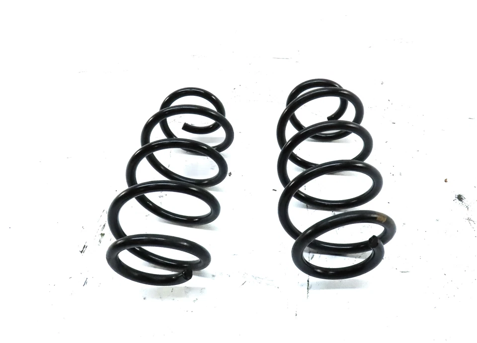 13-19 MERCEDES B250 CLA250 C117 W246 SUSPENSIÓN TRASERA IZQUIERDA DERECHA JUEGO MUELLES HELICOIDALES Foto 2 de 4