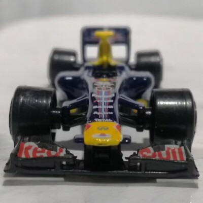 Car Model Majorette Red Bull Racing RB6 Formula 1:64 Colletible No
