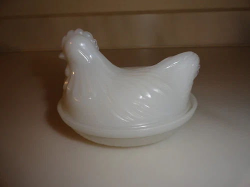 Vintage White Milk Glass Hen on Nest Chicken Dish w/ Lid 4 3/8" L  X 3 5/8" H