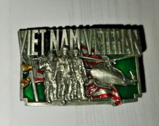 VIETNAM VETERAN BELT BUCKLE HONORING VETERANS VINTAGE 1983 BERGAMOT