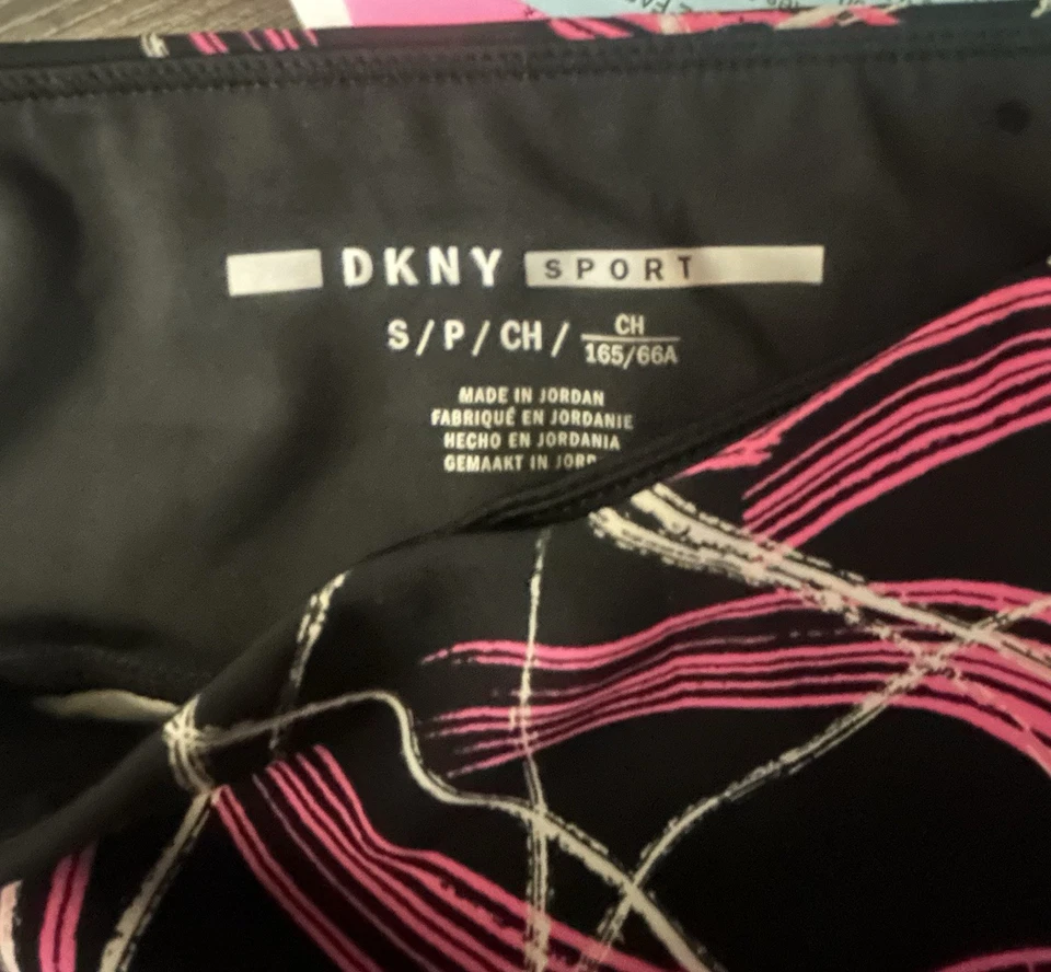 DKNY Pink And  Black Abstract Pattern Leggings - Image 3 of 3