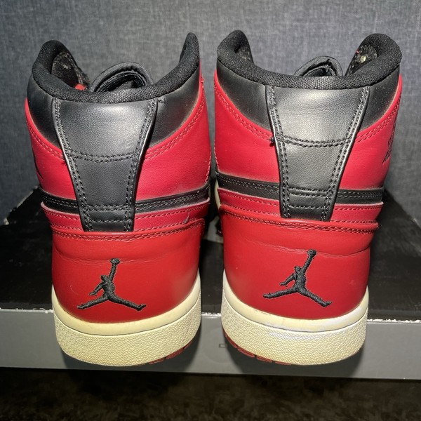 Air Jordan 1 High Strap Bred 2008 Hombre 9.5 Auténtico 342132-061 Negro Rojo RARO 4