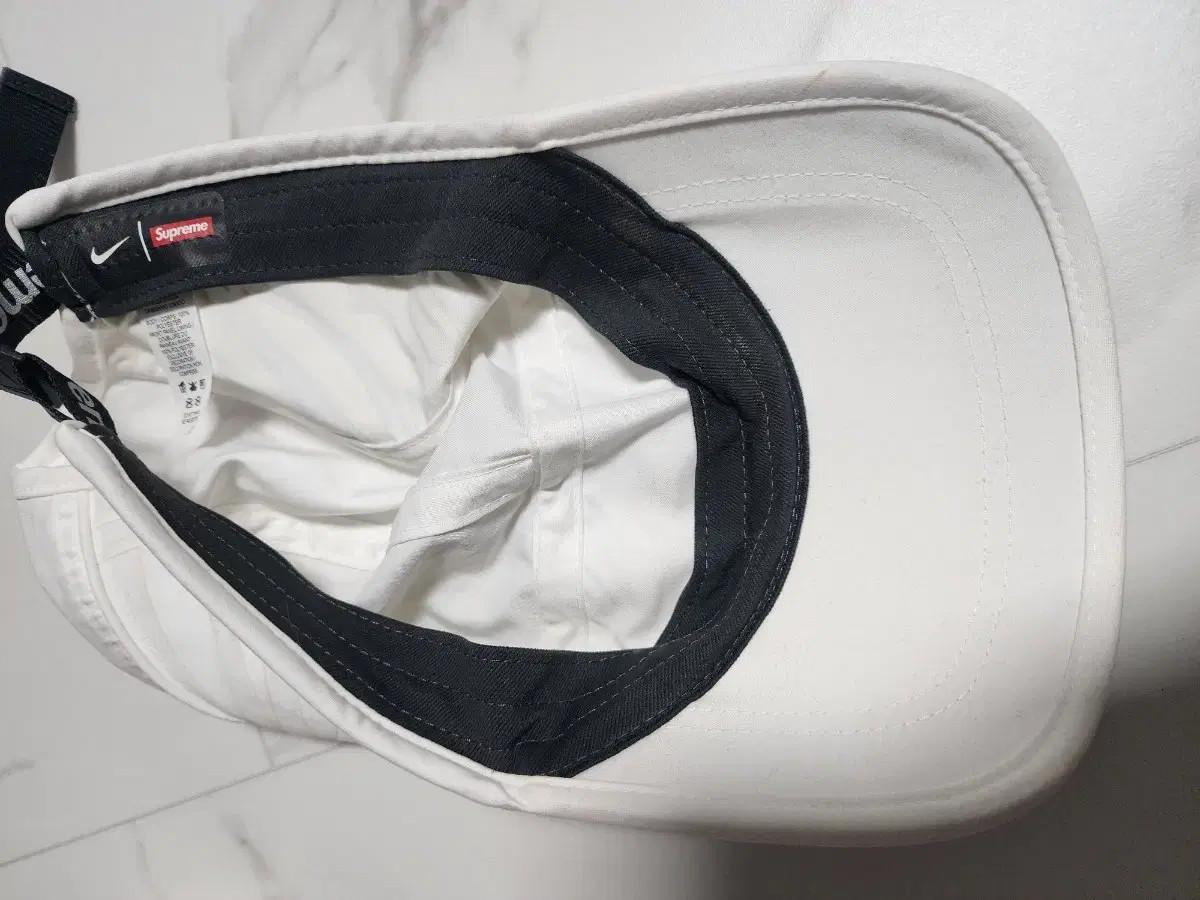 supreme air max hat white