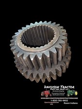 67771C1 IH 1566 1568 1586 3088 3288 3388 3588 3688 LOW DRIVE GEAR 28 & 33 TOOTH
