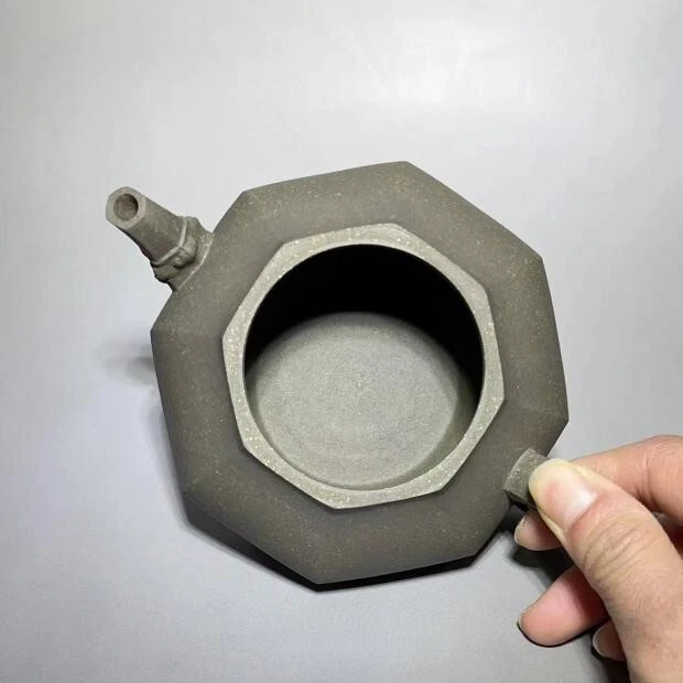 Tetera china de kungfu olla maestra marcada con 7 agujeros infusores real Yixing Zisha Foto 3 de 4