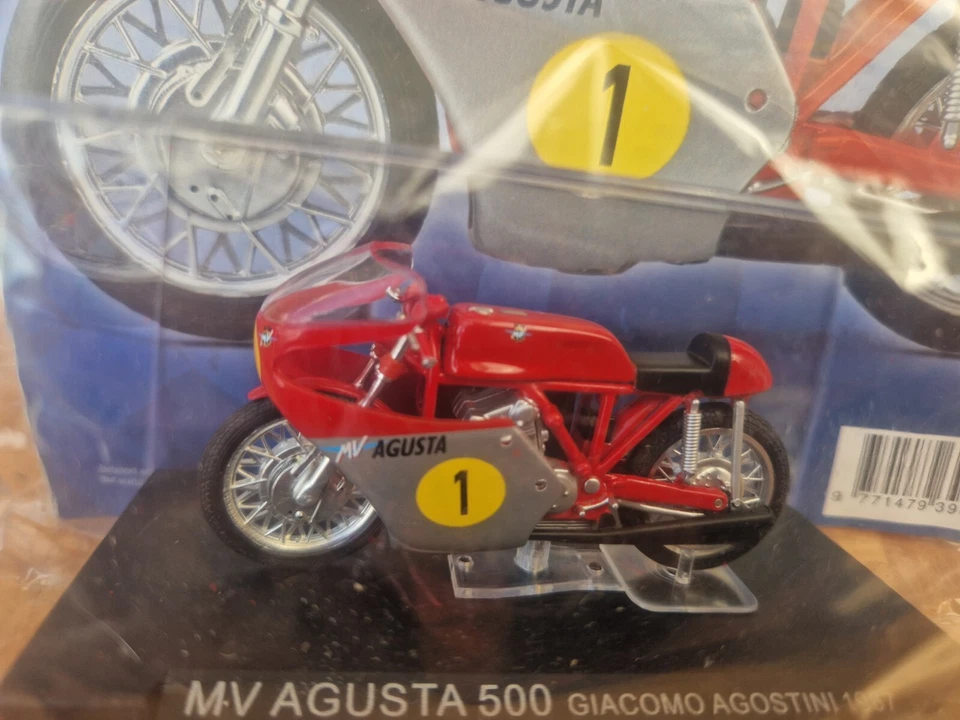 1/24 DEAGOSTINI IXO CHAMPION RENNFAHRRÄDER - MV AGUSTA 500 GIACOMO AGOSTINI 1967 - Bild 3 von 3
