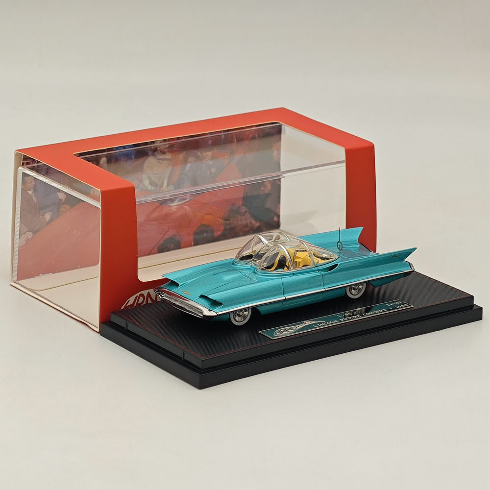 HRN Model 1/64 1955 LINCOLN FUTURA CONCEPT Minichamps Green