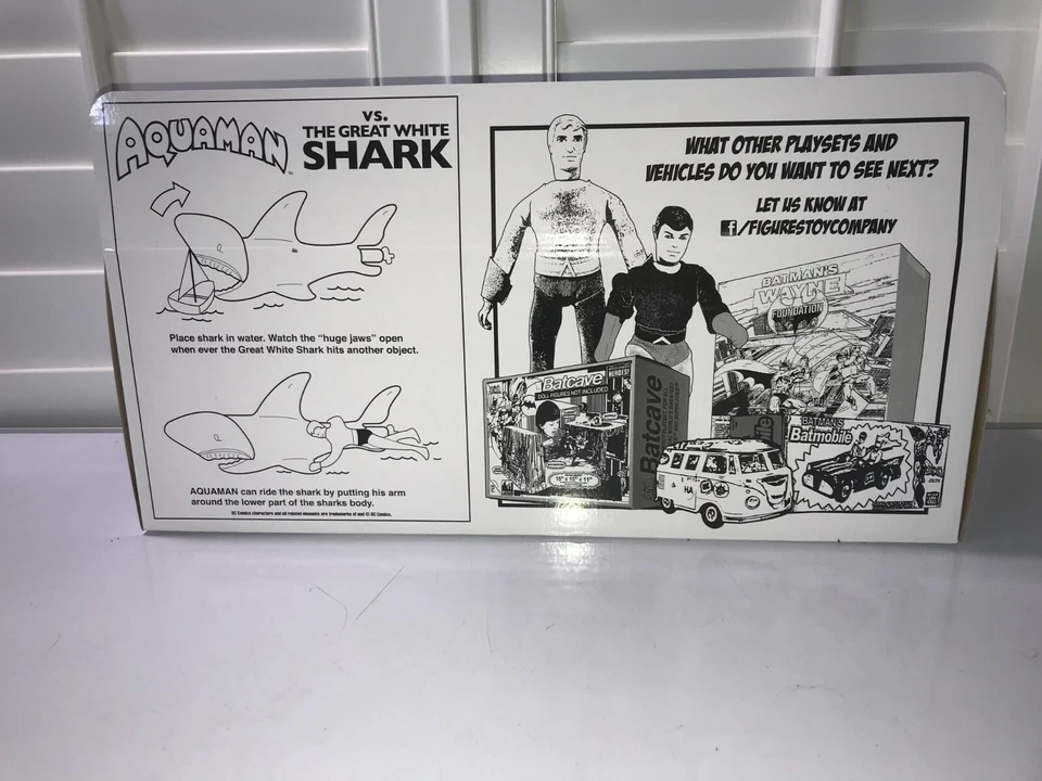 DC Comics Aquaman VS. Juego retro The Great White Shark de FTC LEER PRIMERO  Foto 2 de 4