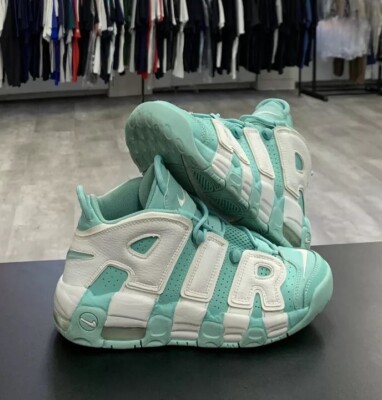 Nike Uptempo Island Green Size 6Y (Preowned, No Box)