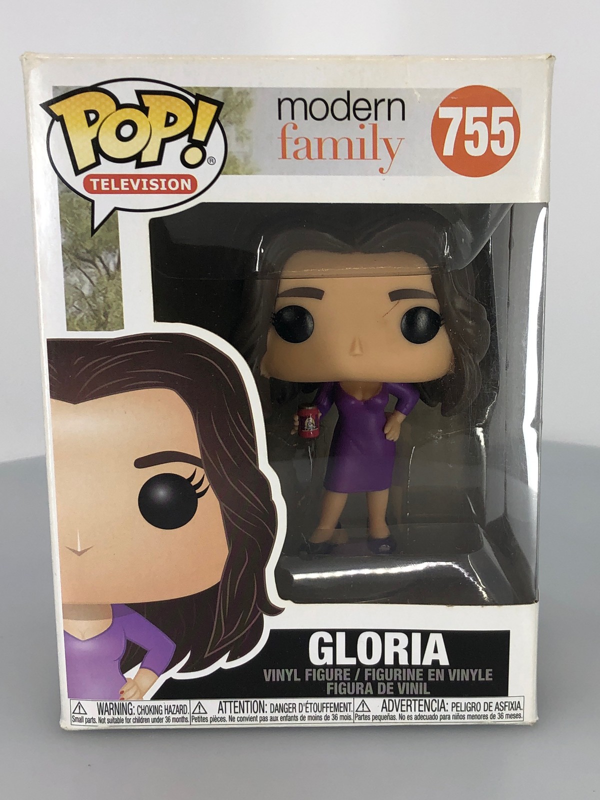 Funko Pop! Figura Vinilo Televisión Modern Family Gloria #755 Caja Dañada