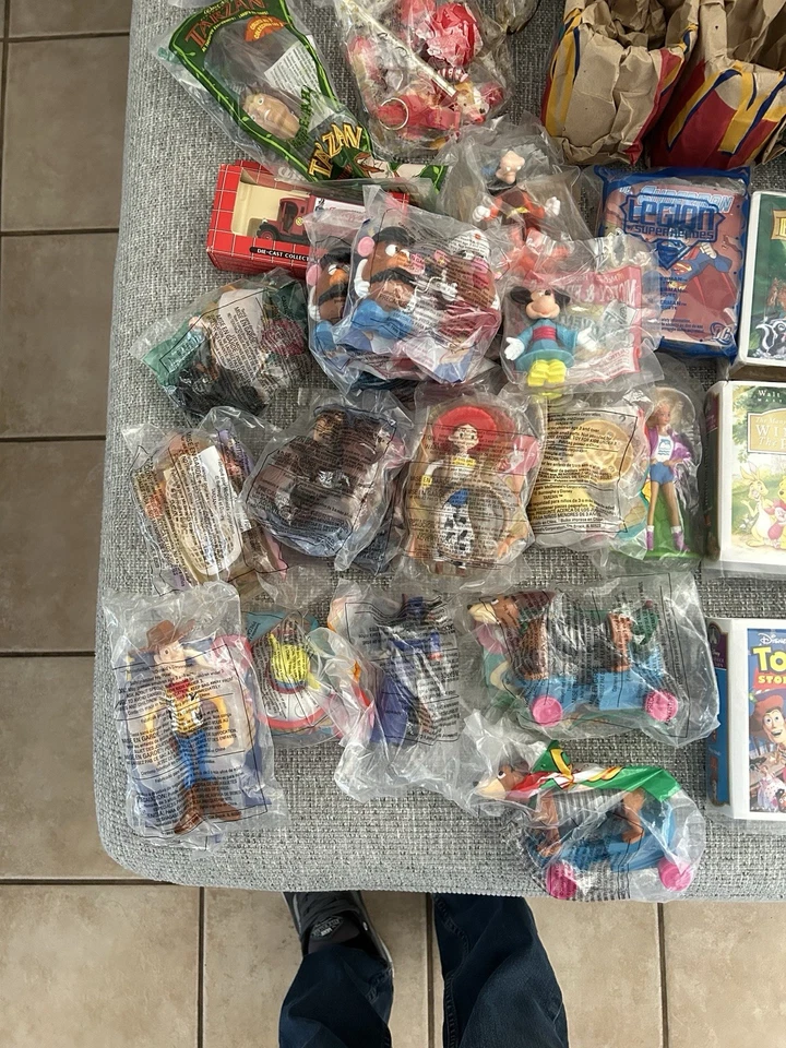 Mc Donald Toys Collection 1990 ! Toy Story . Tarzan, Disney Figures And More  - Image 4 of 4