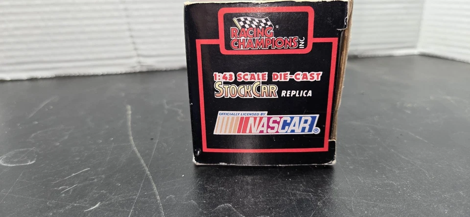 Vintage Racing Champions Davey Allison #28 Havoline NASCAR 1:43 Die-Cast Car - Image 2 of 4