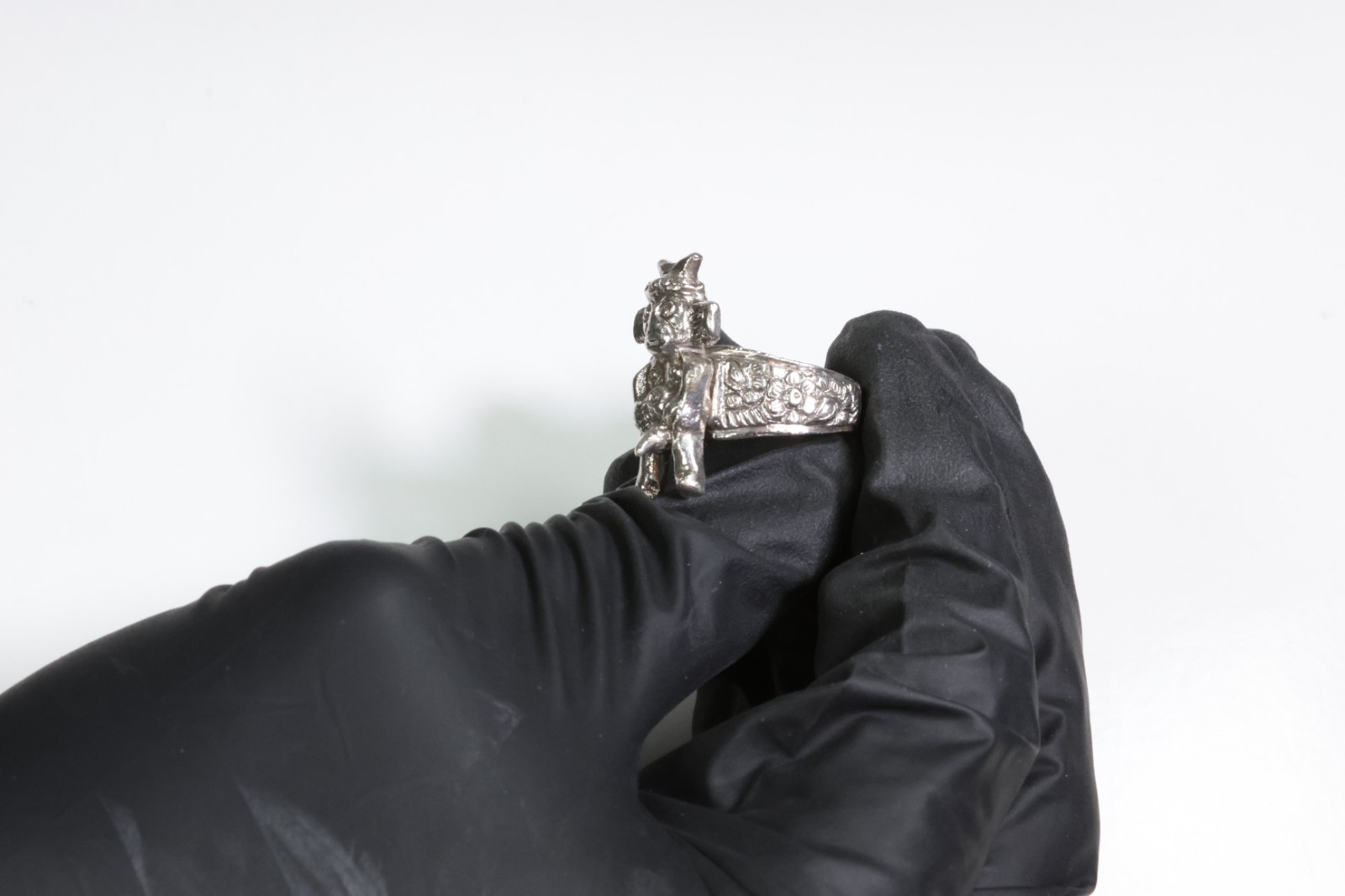 Unique and Solid Sterling Silver figurine ring si… - image 2