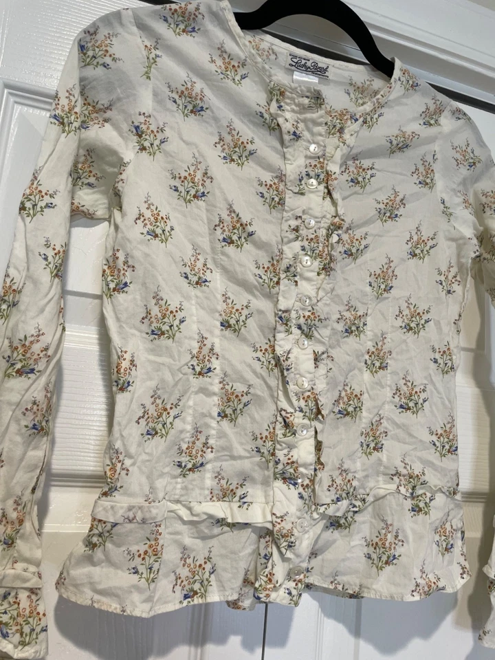 Blusa Lucky Brand feminina floral com botões tamanho XL (16) mangas de sino babados delicados - Imagem 2 de 4
