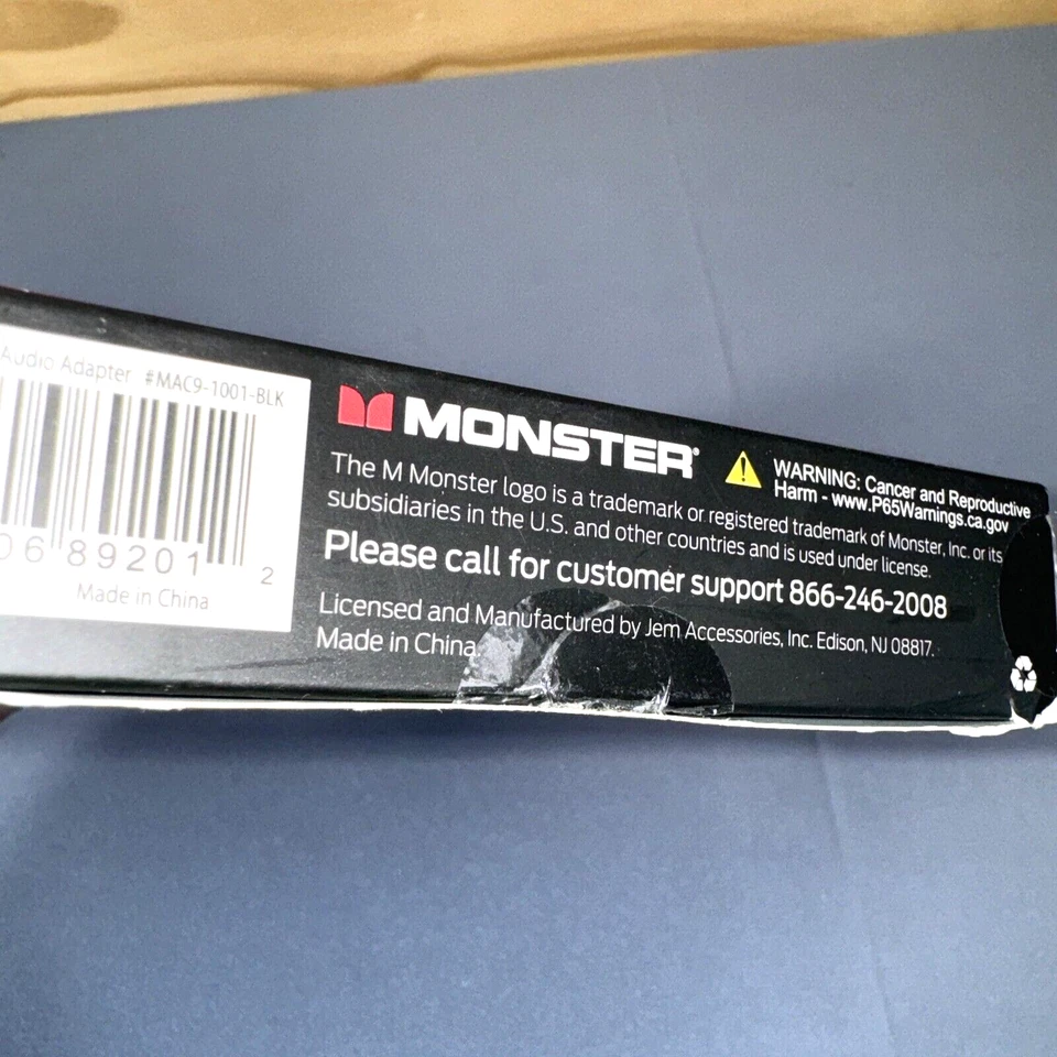 MONSTER Cassette to 3.5mm Aux Input Audio Adapter Hands Free Calling Home Car - Image 3 of 4