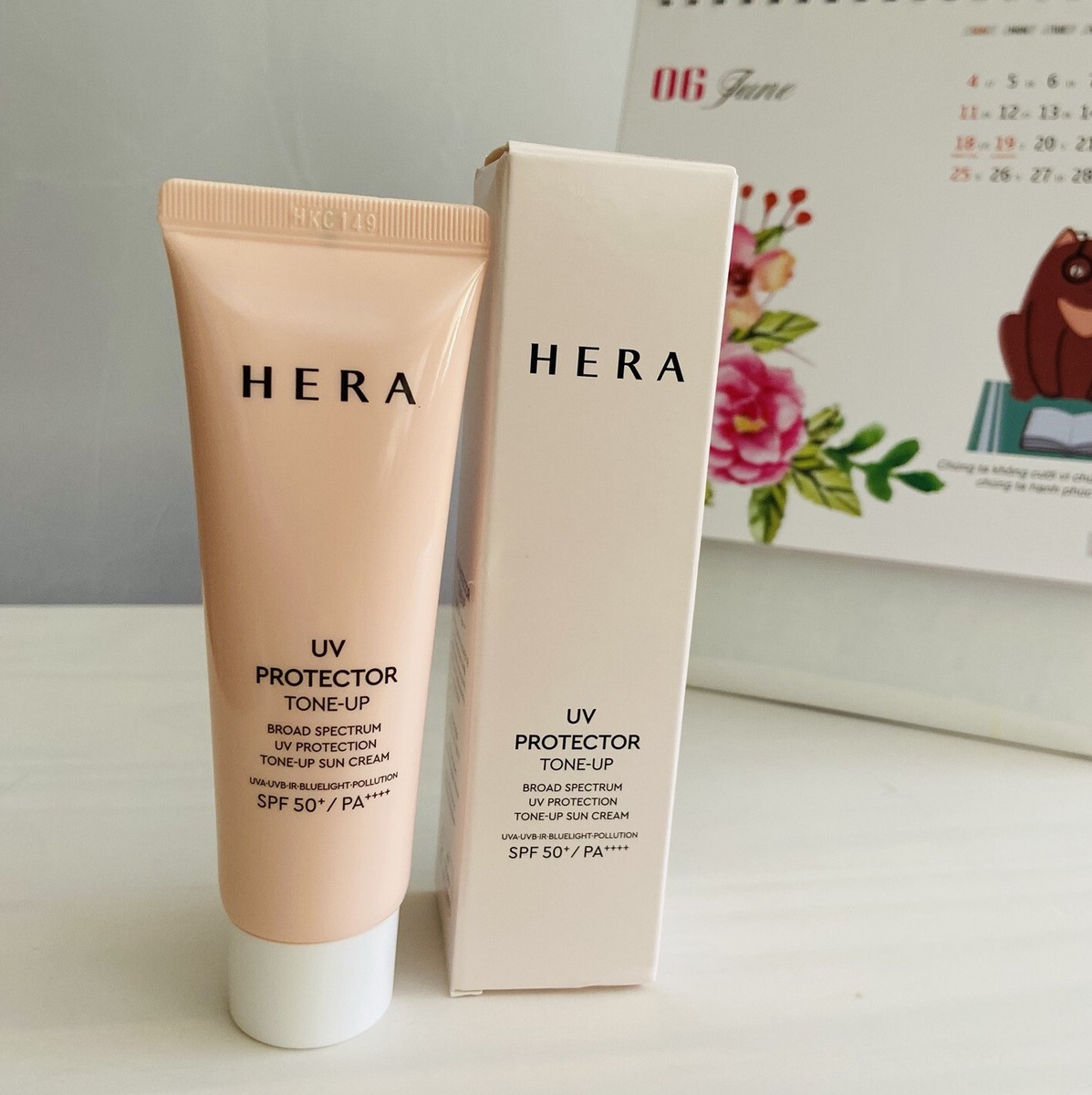 HERA UV Protector Tone-Up Sun Cream SPF50 /PA 40ml 40ml 80ml