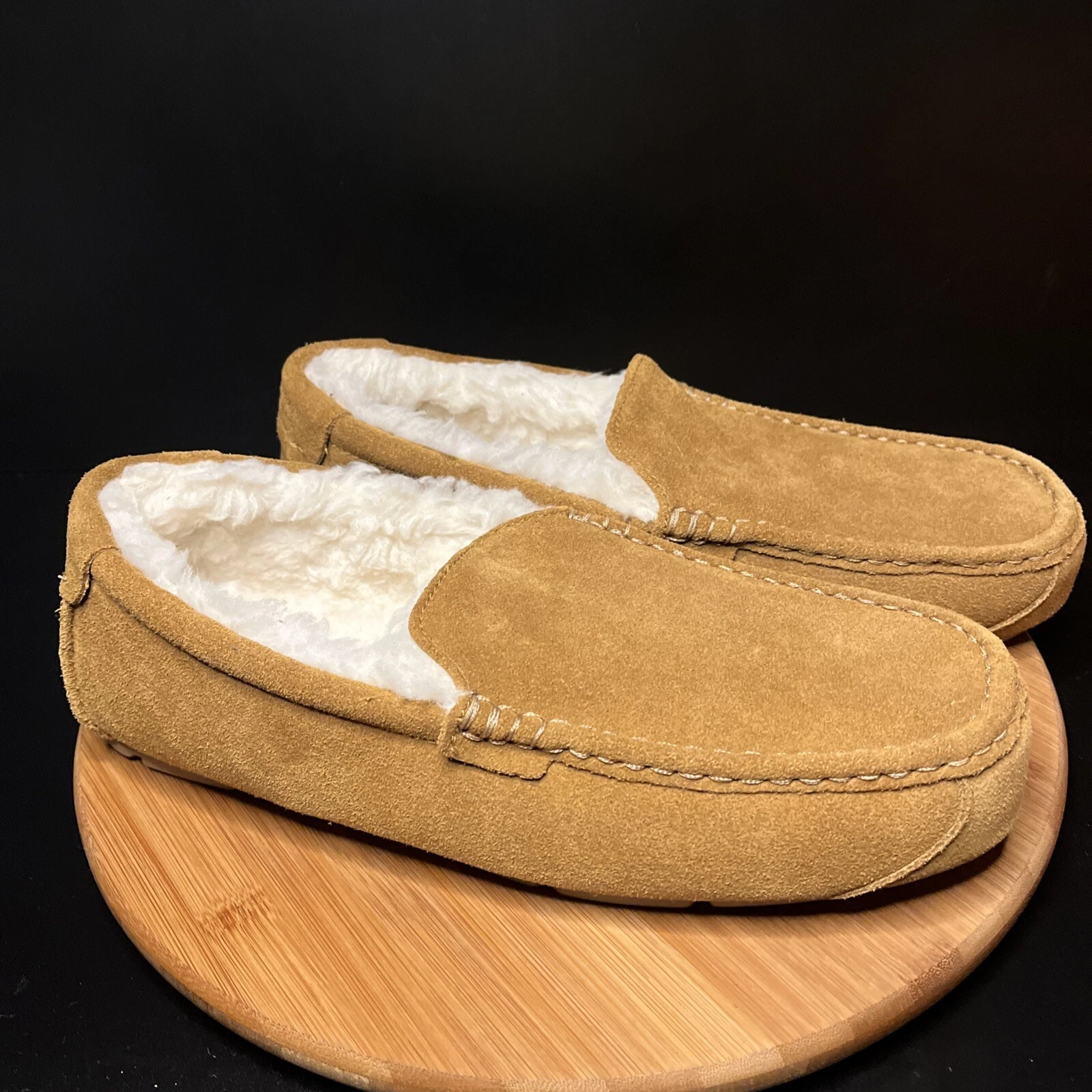 Mocassini Koolaburra By Ugg scamosciati foderati in pile nuovi senza scatola da uomo 12 scarpe slip on
