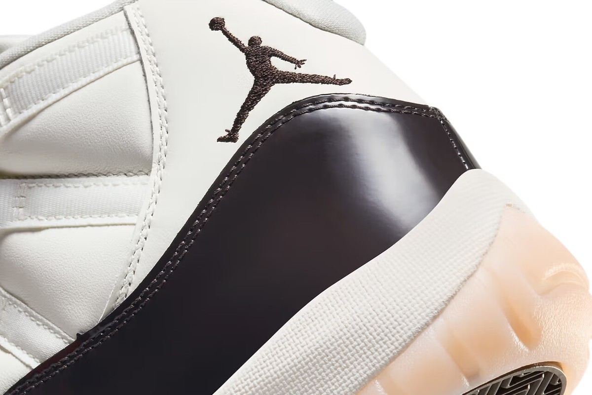 NIKE ナポリタン　W AIR JORDAN 11 AR0715-101 Nike Wmns Air Jordan 11 Retro Neapolitan AR0715-101 Women's