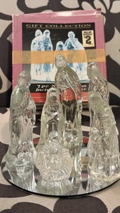 Gift Collection 7pc Glass Clear Nativity Figurine Set w/ Mirror Mary Joseph