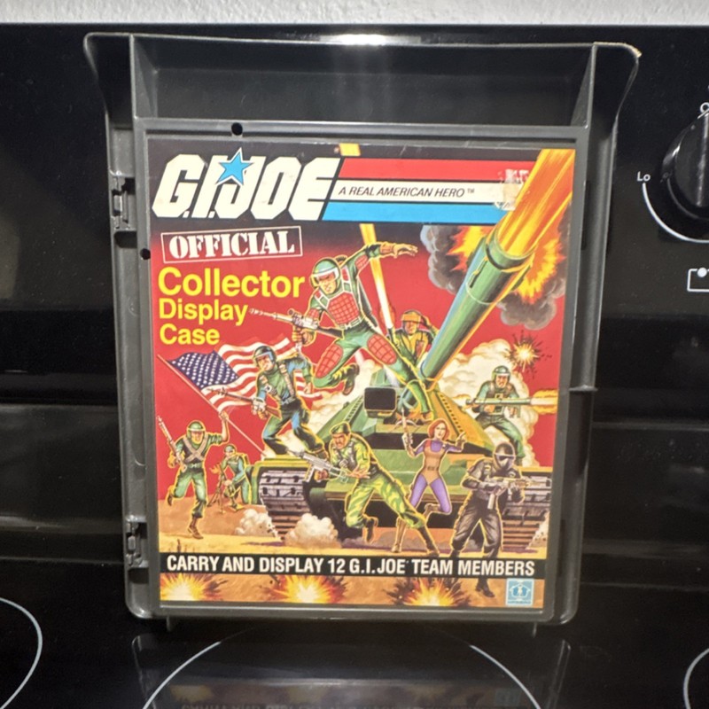 Hasbro G.I. Joe Collector Display Carrying Case 12 Figures Black 1982