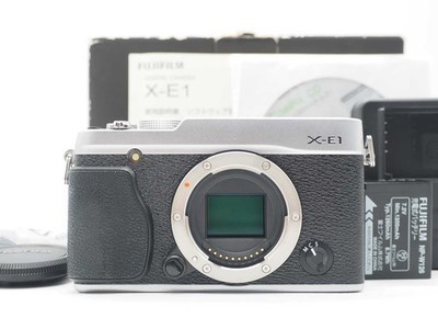 Fujifilm Fuji X Series X-E1 16,3-MP-Digitalkamera silber mit Box [Exc+++]...