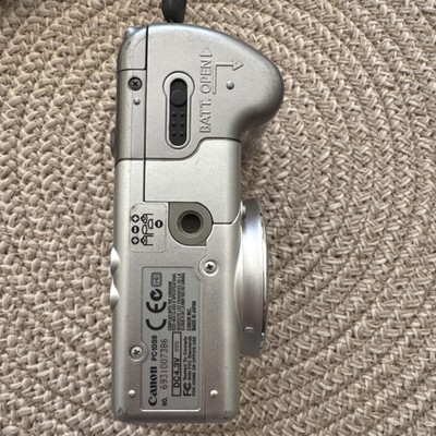 Canon PowerShot A80 4.0MP Flip Screen Digital Camera Silver parts