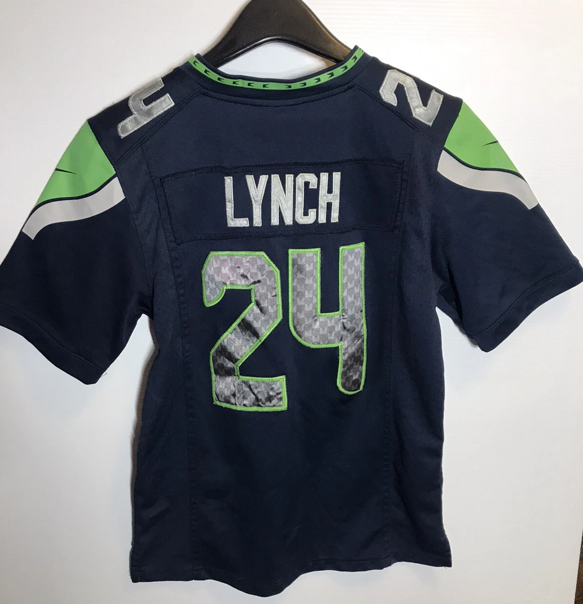 Marshawn lynch jersey small on sale