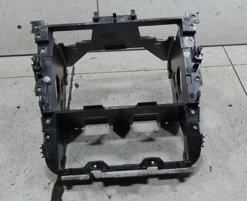 VW Golf 5 V Variant 1K 2007 Einbau Rahmen Radio Schacht 1K0858089 #135160-H104