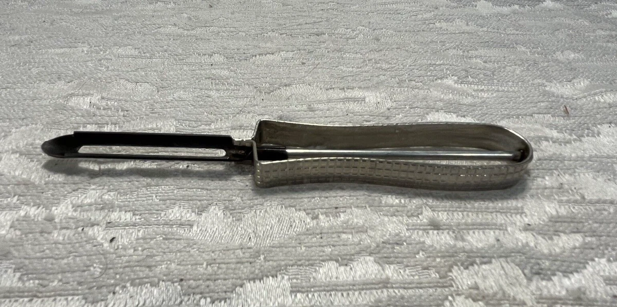 Vintage EKCO Vegetable Potato Peeler Slip Pruf Nee Action Cutter