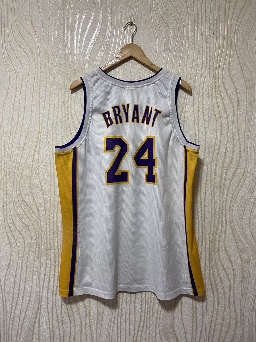 lakers jersey near me