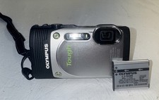 Olympus Stylus Tough TG-850 16.0MP Flip Screen Digital Camera Silver Battery SD