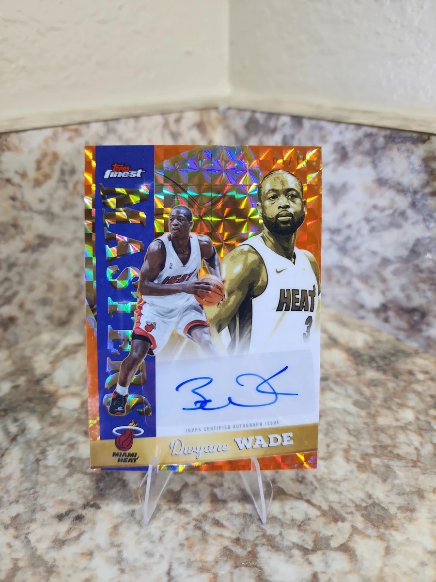 Topps Dwyane Wade Basketball Autographed Sports Trading Cards