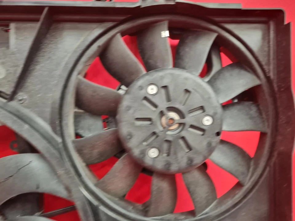 LANDROVER DISCOVERY MK5 LR5 2021 COOLING FAN 3.0L 306DT D300 RDE2 MHEV LR125197 - Image 3 of 4