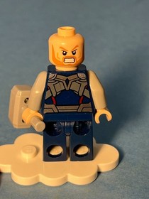 LEGO Marvel Avengers #sh0018 - Thor - Light Scratches/No Cracks