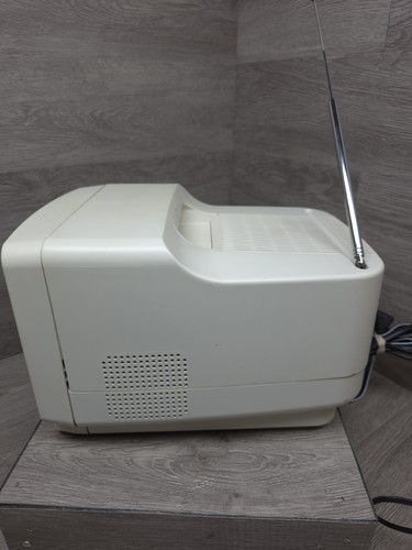 Retro Sony Trinitron 8" Color TV Model KV-8AD10 Composite/RF Retro Gaming getestet - Bild 5 von 13