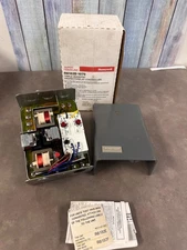 R8182D1079 Honeywell aquastat protectorelay control oil burner. L37-825