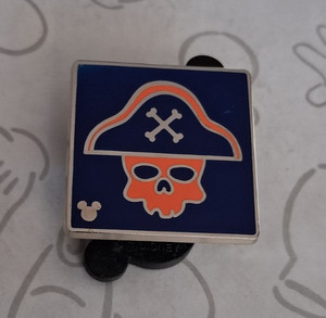 Pirates of the Caribbean Attraction Icons 2017 Hidden Mickey DLR Disney Pin