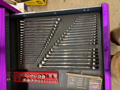 Snap on 38-Piece flank drive plus wrench set in grey foam