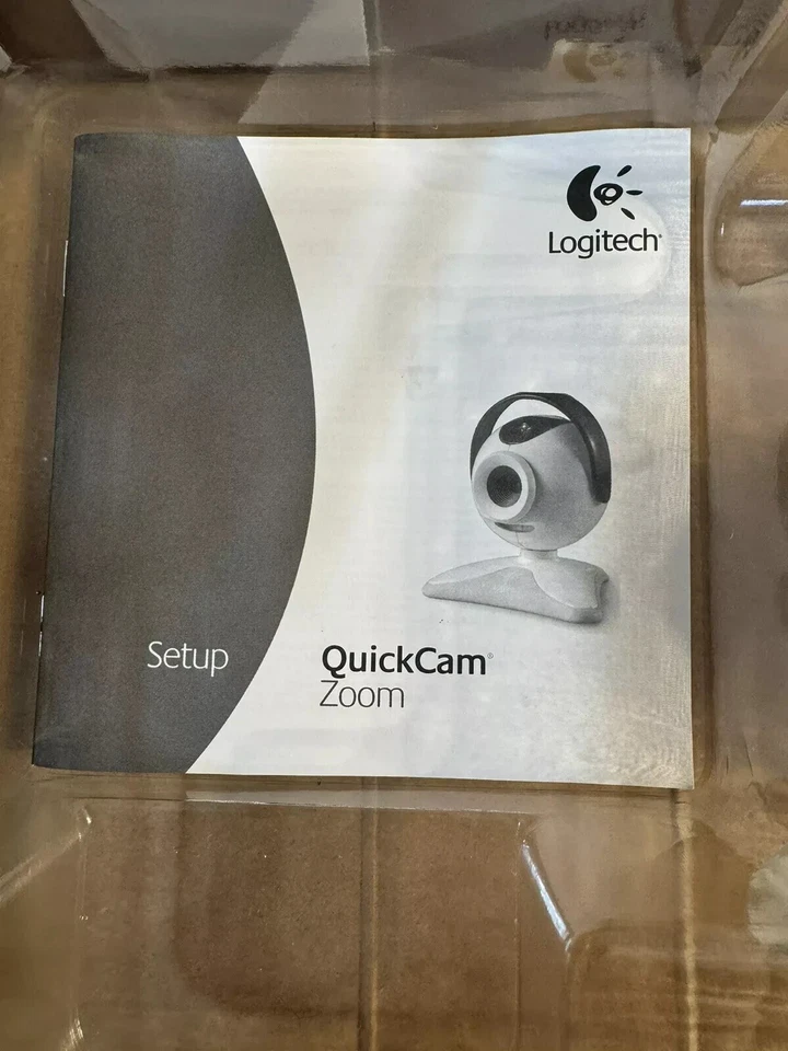 LOGITECH QuickCam Zoom For Live Video Snap Pics & has Microphone for Chats - Image 3 of 4