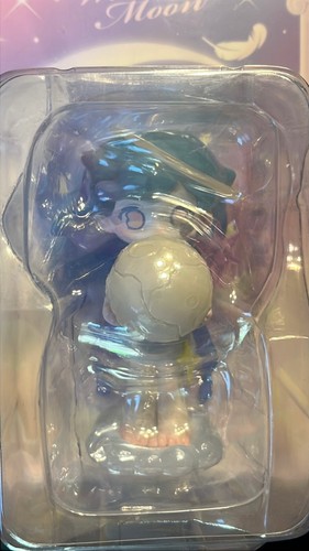 AZURA White Moon Figure Pop Mart AUTHENTIC - Picture 3 of 4
