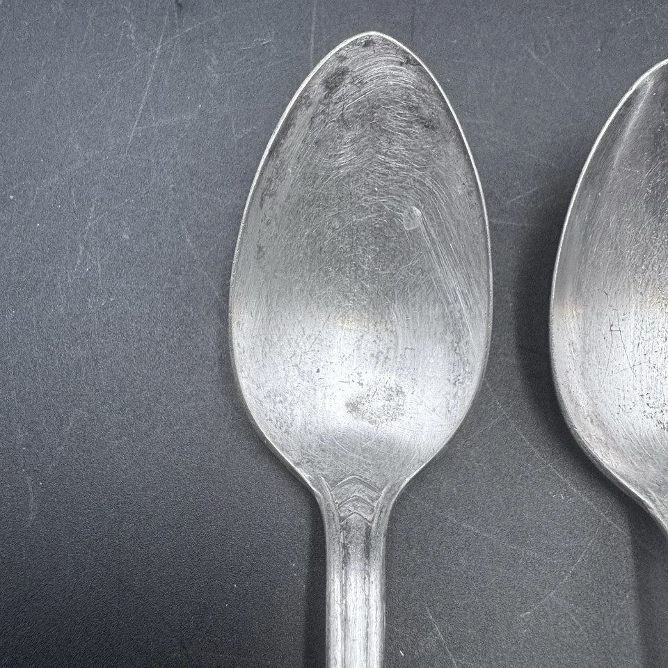 Juego de 3 cubiertos Winthrop METROPOLITAN cucharadita internacional plateada de colección Foto 3 de 4