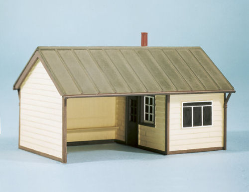 Wills SS60 Station Platform Shelter, Timber Plastic Kit OO Gauge