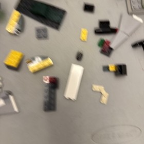 lego marvel: super heroes 76007 Malibu Mansion Attack No Minifigs Incomplete Set