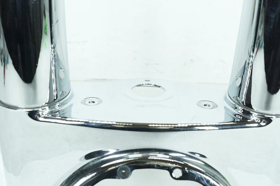 Harley Dyna FLD 2013 Switchback OEM góndola inferior delantera panel de cubierta de faros Foto 4 de 4