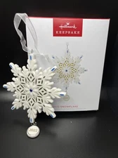 2022 Hallmark SNOWFLAKE DATED Ornament