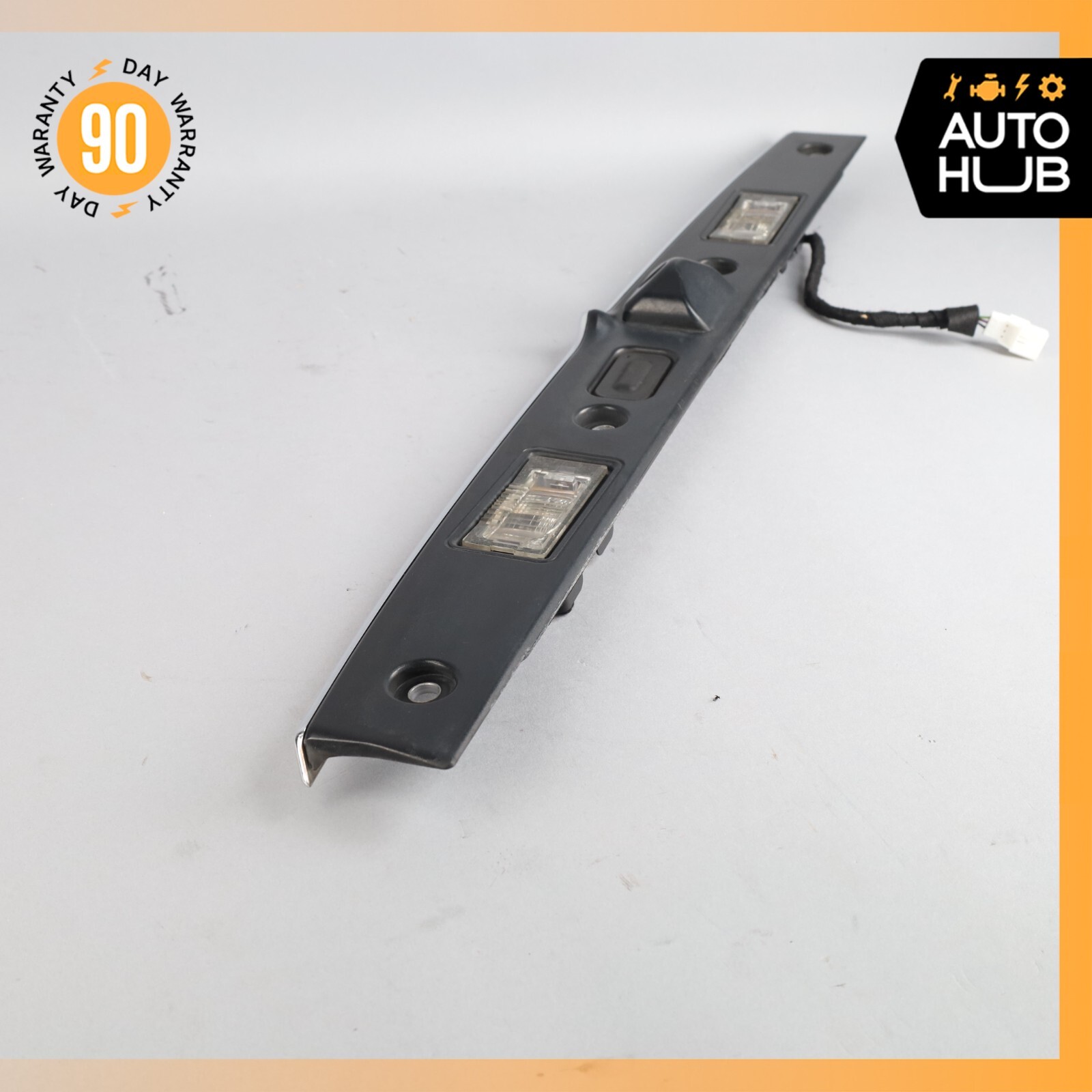 14-22 Maserati Quattoporte M156 S Q4 Rear Trunk Lid Moulding Plate w/Lights OEM