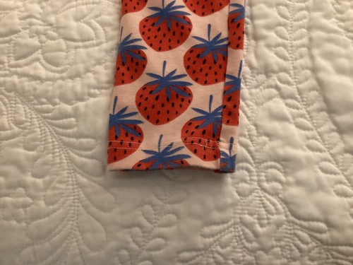 Hanna Andersson Girl 8 (130) Soft Pink Leggings w/ Srawberry Pattern - Picture 8 of 15
